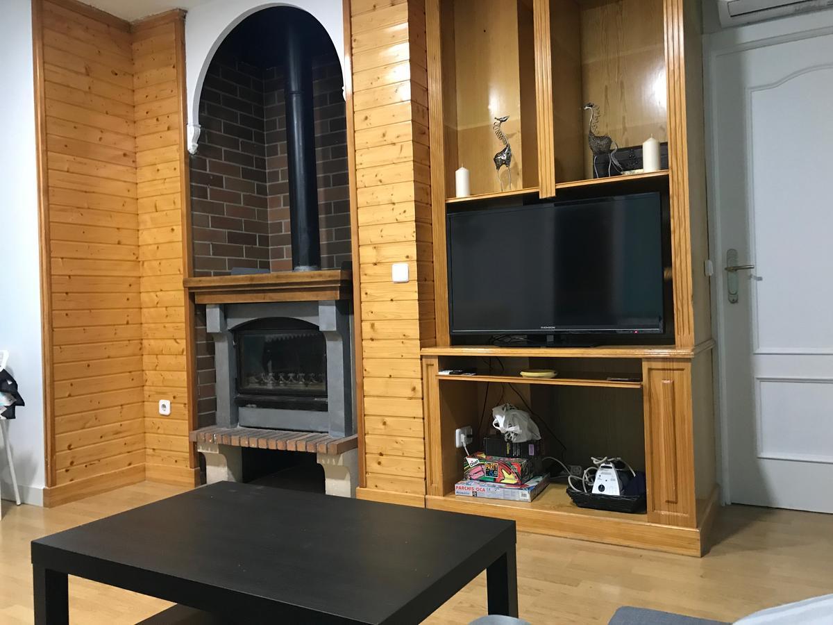 Atico Puerta De Europa Apartment Мадрид Екстериор снимка